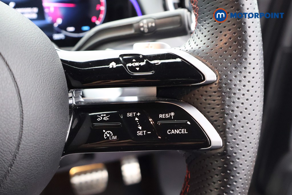 Mercedes-Benz GLB Amg Line Automatic Petrol SUV - Stock Number (1671787) - 7th supplementary image