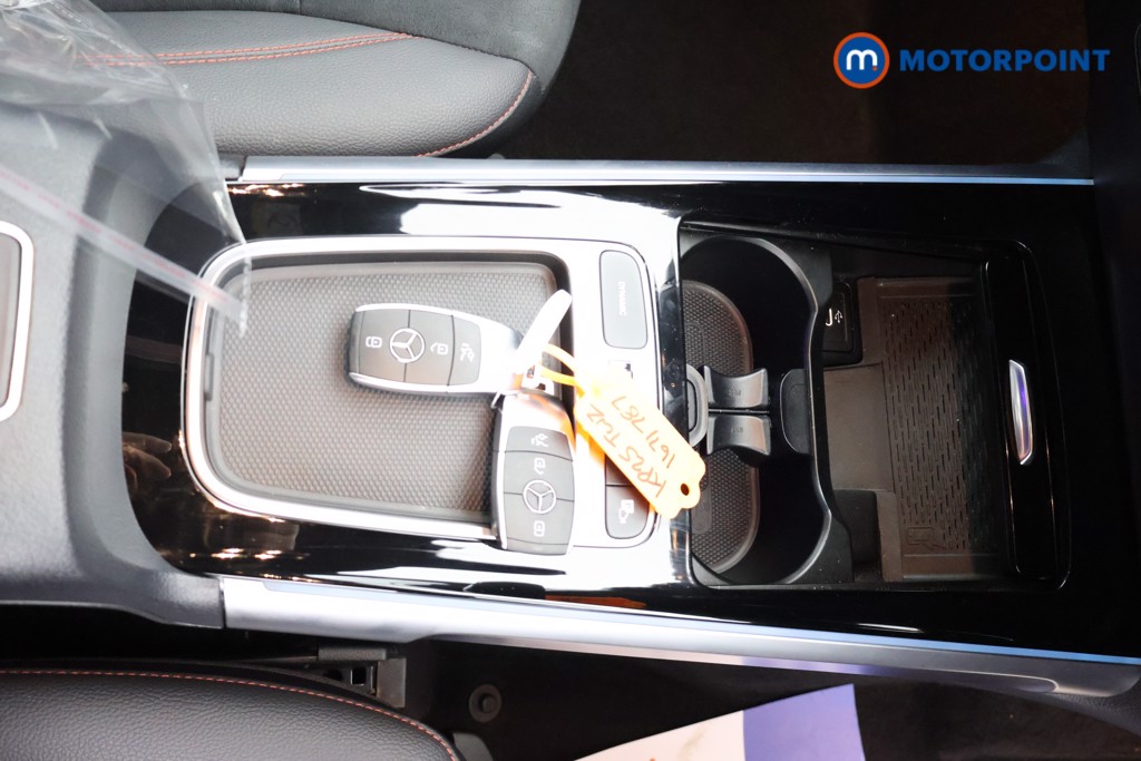 Mercedes-Benz GLB Amg Line Automatic Petrol SUV - Stock Number (1671787) - 13th supplementary image