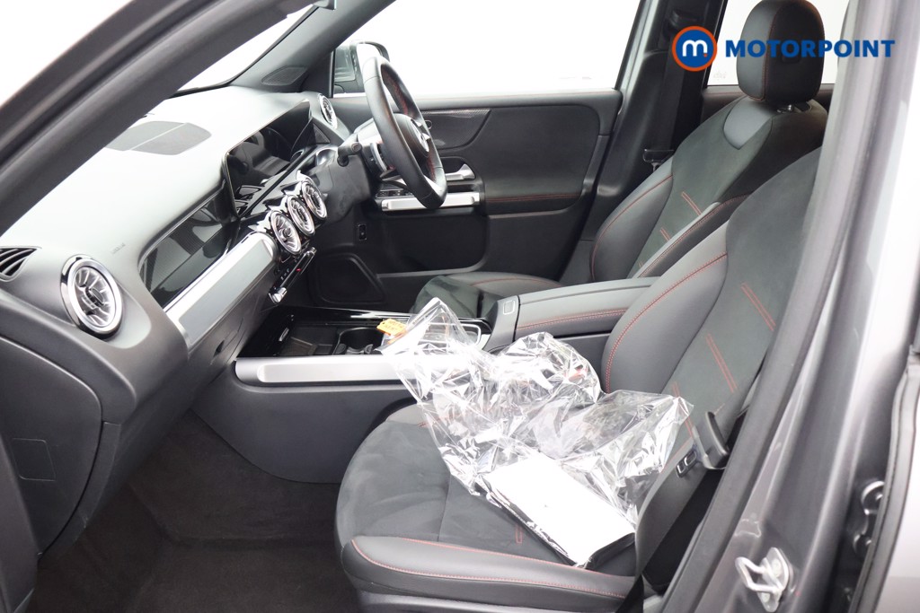 Mercedes-Benz GLB Amg Line Automatic Petrol SUV - Stock Number (1671787) - 32nd supplementary image