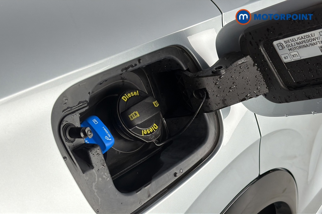 Volkswagen Tiguan R-Line Automatic Diesel SUV - Stock Number (1671896) - 41st supplementary image
