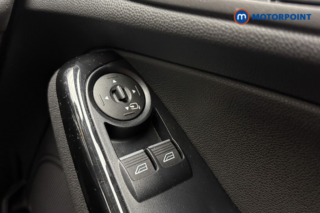 Ford Fiesta Titanium Manual Petrol Hatchback - Stock Number (1654798) - 16th supplementary image