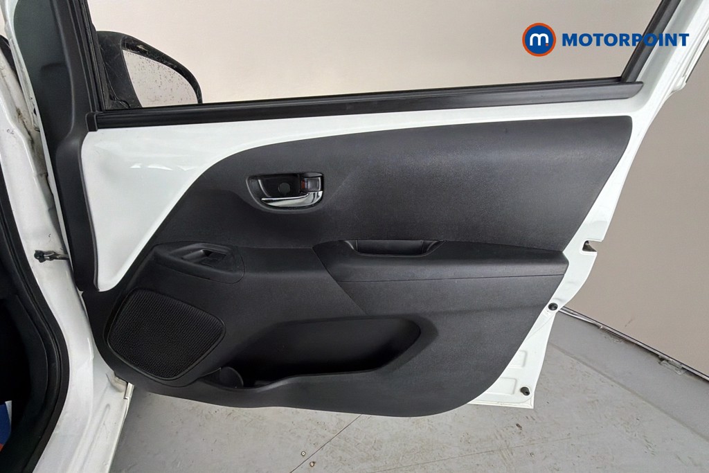 Toyota Aygo X-Play Manual Petrol Hatchback - Stock Number (1655768) - 19th supplementary image