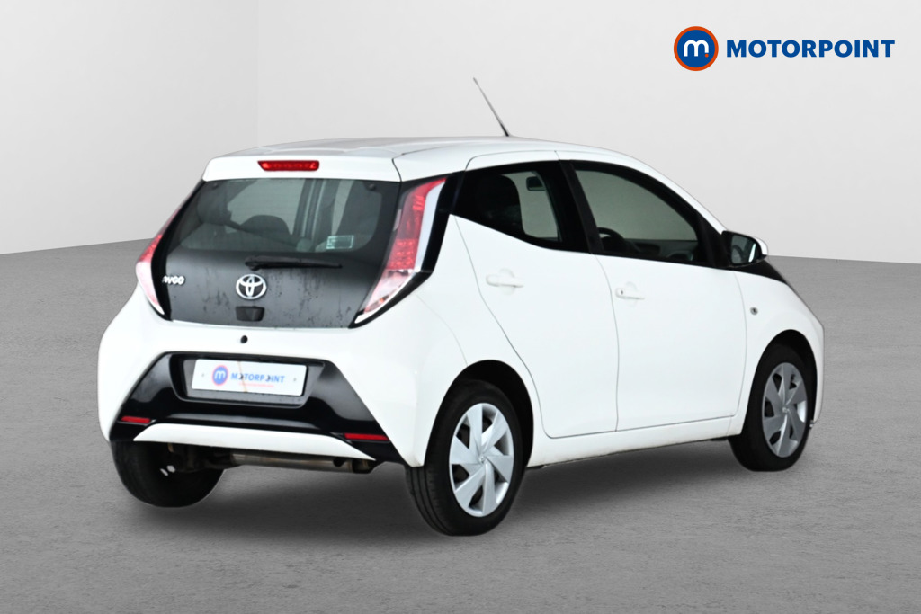 Toyota Aygo X-Play Manual Petrol Hatchback - Stock Number (1655768) - Drivers side rear corner