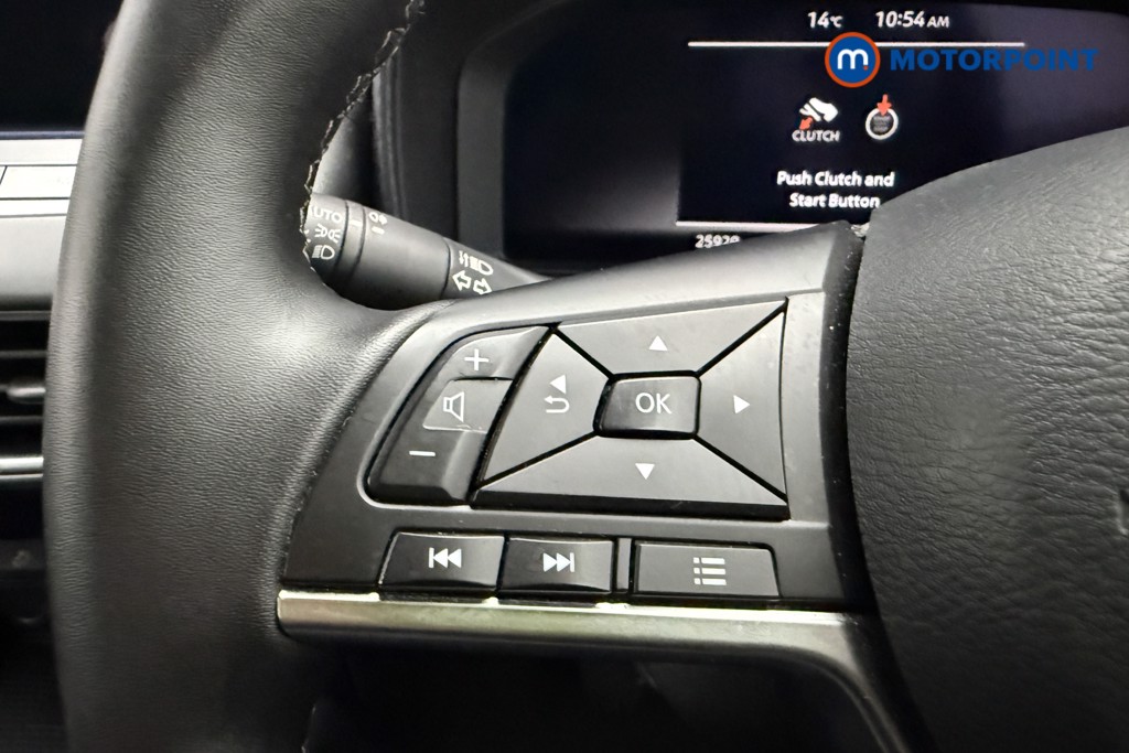 Nissan Juke N-Connecta Manual Petrol SUV - Stock Number (1655791) - 14th supplementary image