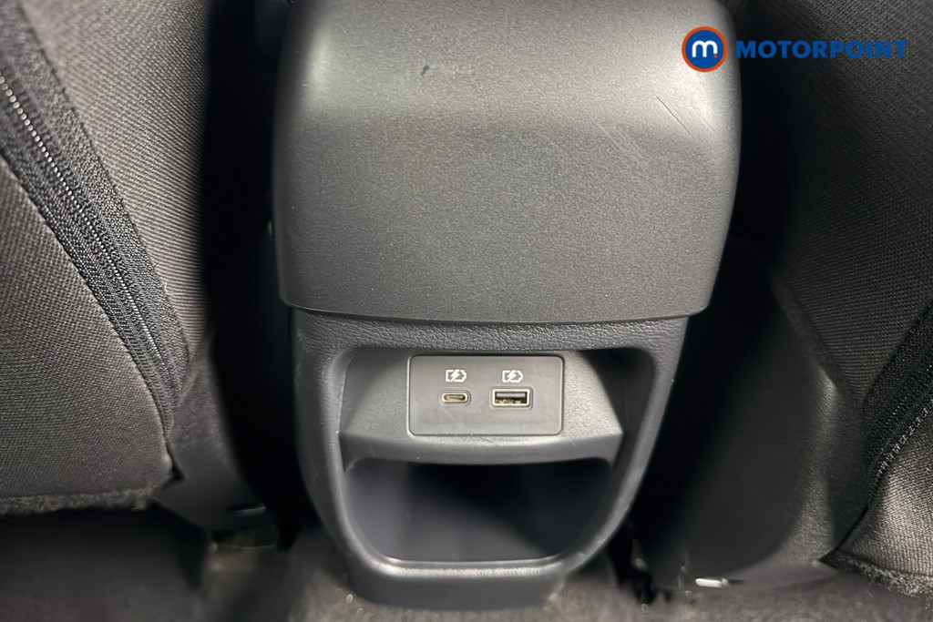 Nissan Juke N-Connecta Manual Petrol SUV - Stock Number (1655791) - 20th supplementary image