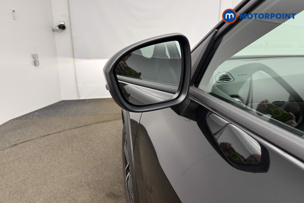 Nissan Juke N-Connecta Manual Petrol SUV - Stock Number (1655791) - 30th supplementary image