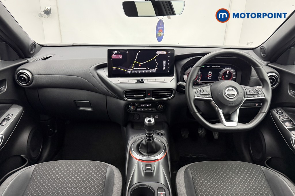 Nissan Juke N-Connecta Manual Petrol SUV - Stock Number (1655791) - 1st supplementary image