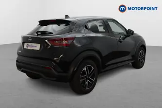 Nissan Juke N-Connecta Manual Petrol SUV - Stock Number (1655791) - Drivers side rear corner