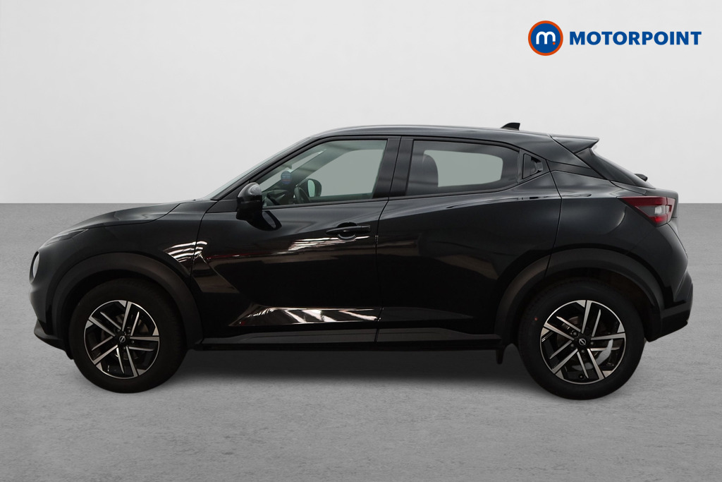 Nissan Juke N-Connecta Manual Petrol SUV - Stock Number (1655791) - Passenger side