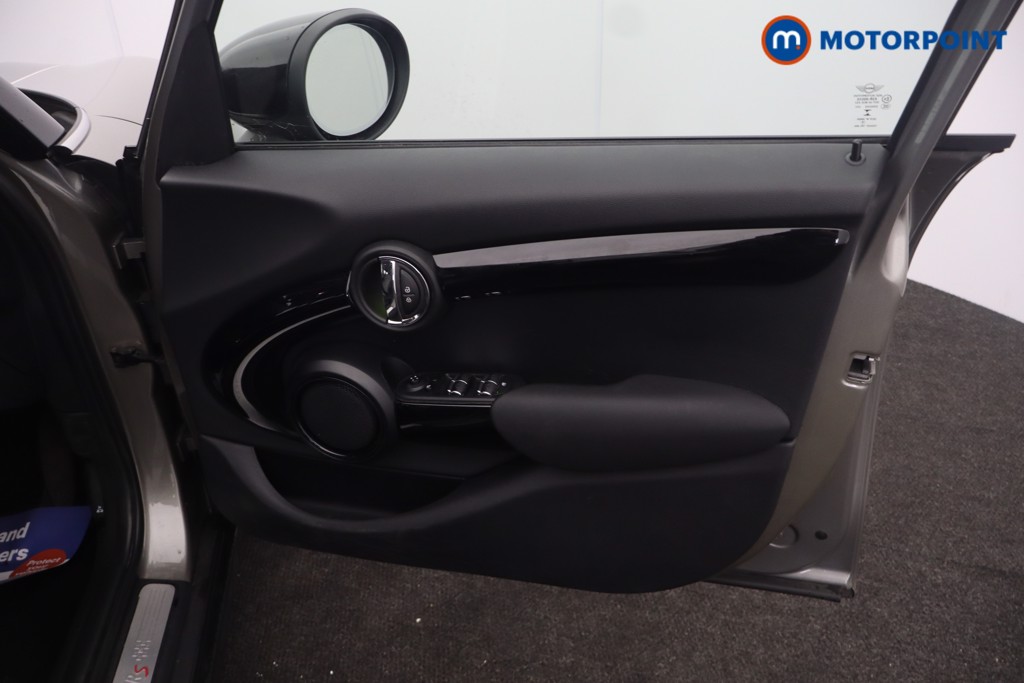 Mini Hatchback Cooper S Classic Automatic Petrol Hatchback - Stock Number (1657339) - 16th supplementary image