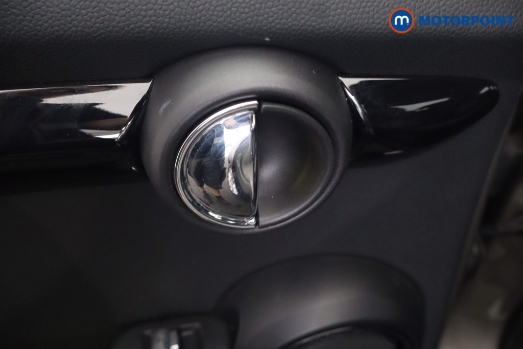 Mini Hatchback Cooper S Classic Automatic Petrol Hatchback - Stock Number (1657339) - 33rd supplementary image