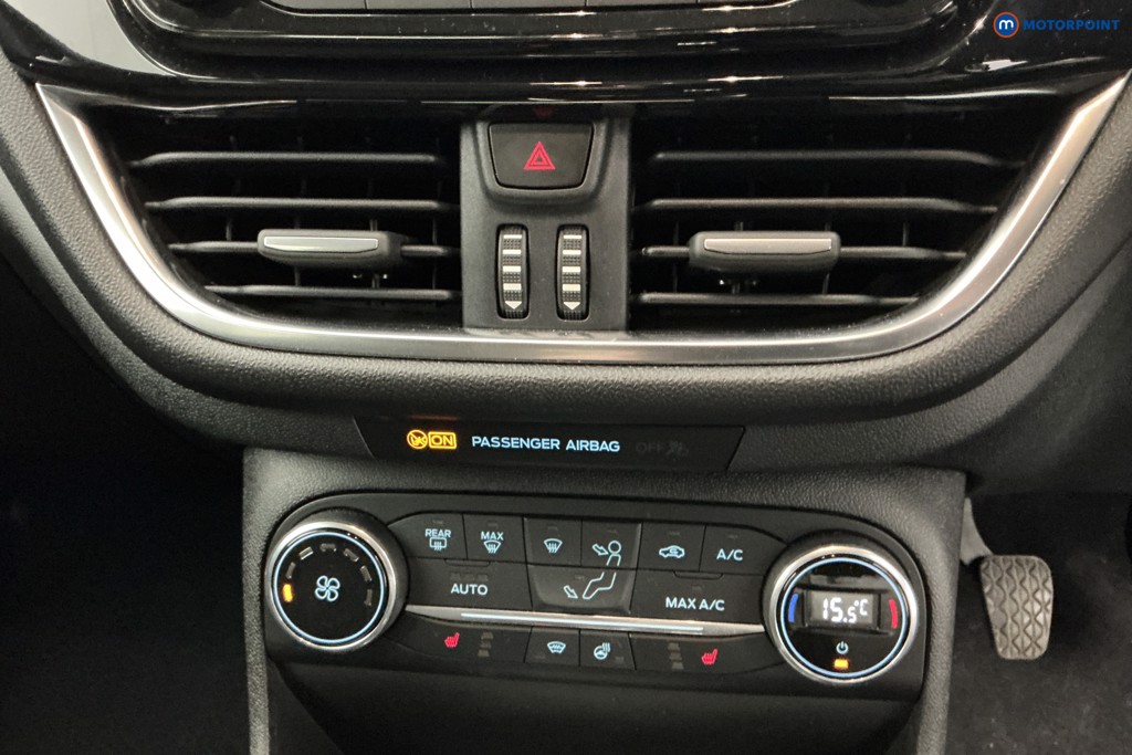 Ford Fiesta Titanium Manual Petrol Hatchback - Stock Number (1659268) - 17th supplementary image