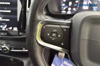 Volvo Xc40 R Design Pro Manual Petrol SUV - Stock Number (1660802) - 4th supplementary image