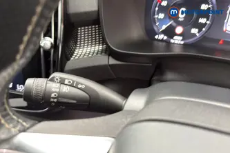 Volvo Xc40 R Design Pro Manual Petrol SUV - Stock Number (1660802) - 5th supplementary image