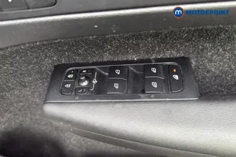 Volvo Xc40 R Design Pro Manual Petrol SUV - Stock Number (1660802) - 19th supplementary image