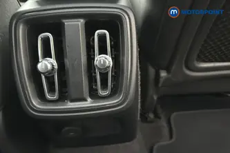 Volvo Xc40 R Design Pro Manual Petrol SUV - Stock Number (1660802) - 28th supplementary image