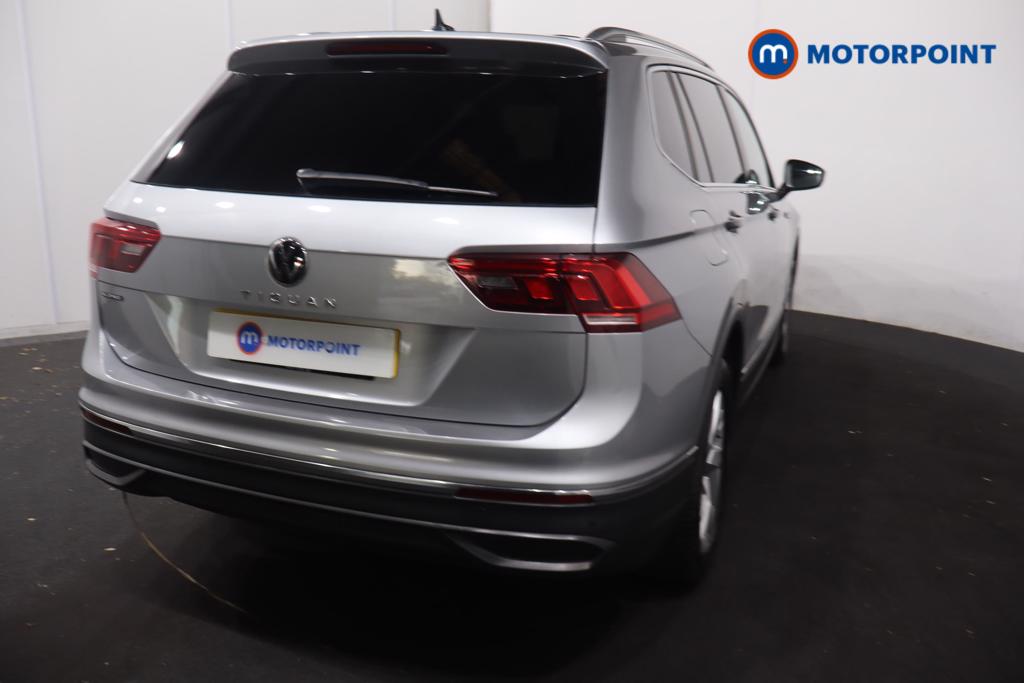 Volkswagen Tiguan Allspace Life Automatic Petrol SUV - Stock Number (1663944) - 2nd supplementary image