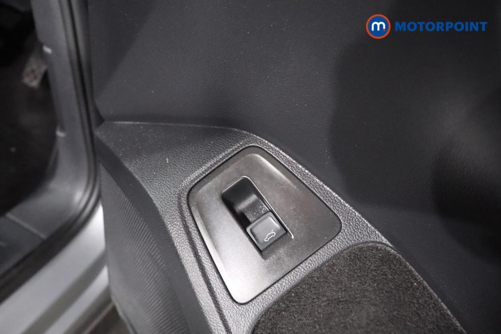Volkswagen Tiguan Allspace Life Automatic Petrol SUV - Stock Number (1663944) - 12th supplementary image