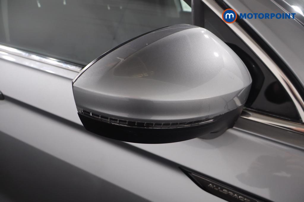 Volkswagen Tiguan Allspace Life Automatic Petrol SUV - Stock Number (1663944) - 23rd supplementary image