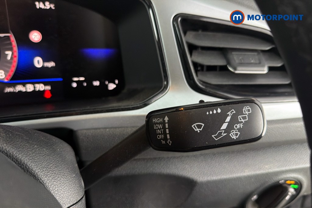Volkswagen T-Roc Life Manual Petrol SUV - Stock Number (1664320) - 7th supplementary image
