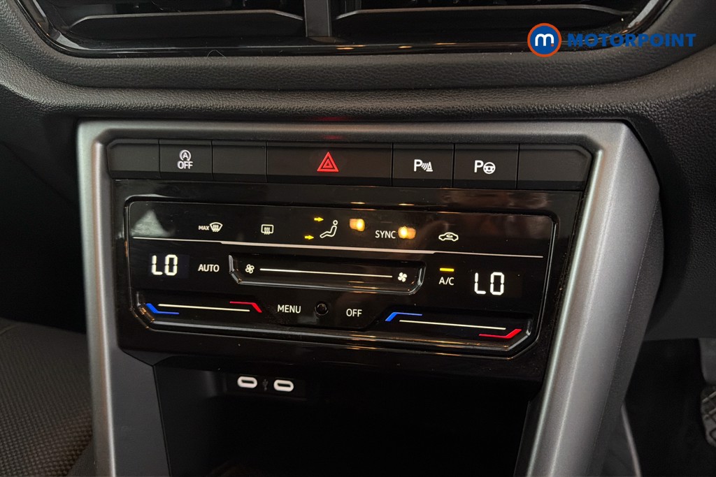 Volkswagen T-Roc Life Manual Petrol SUV - Stock Number (1664320) - 12th supplementary image