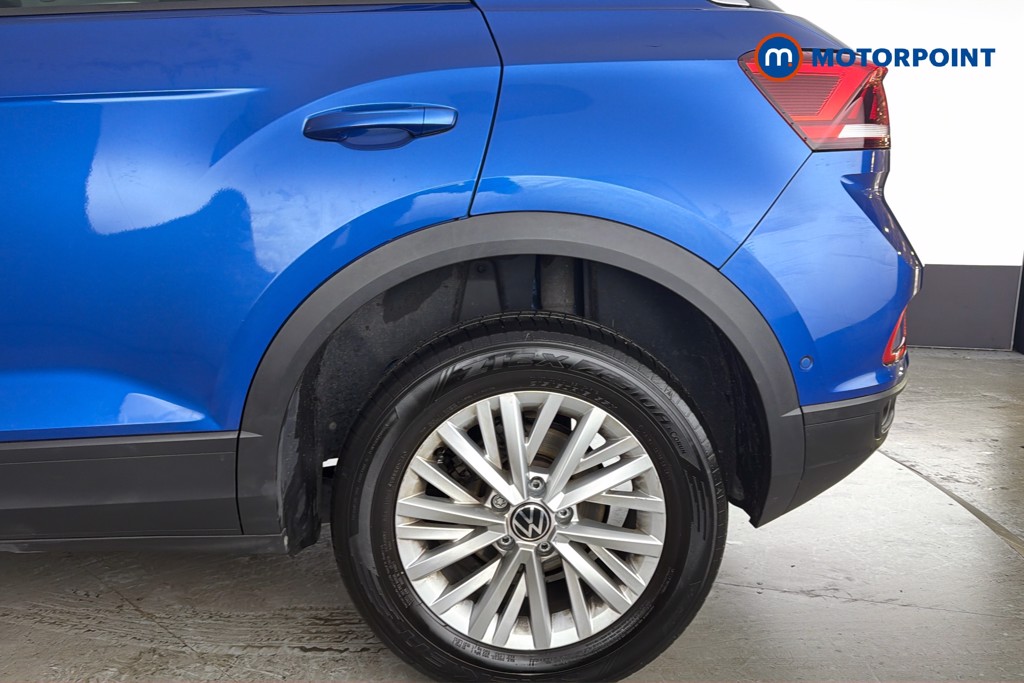 Volkswagen T-Roc Life Manual Petrol SUV - Stock Number (1664320) - 48th supplementary image