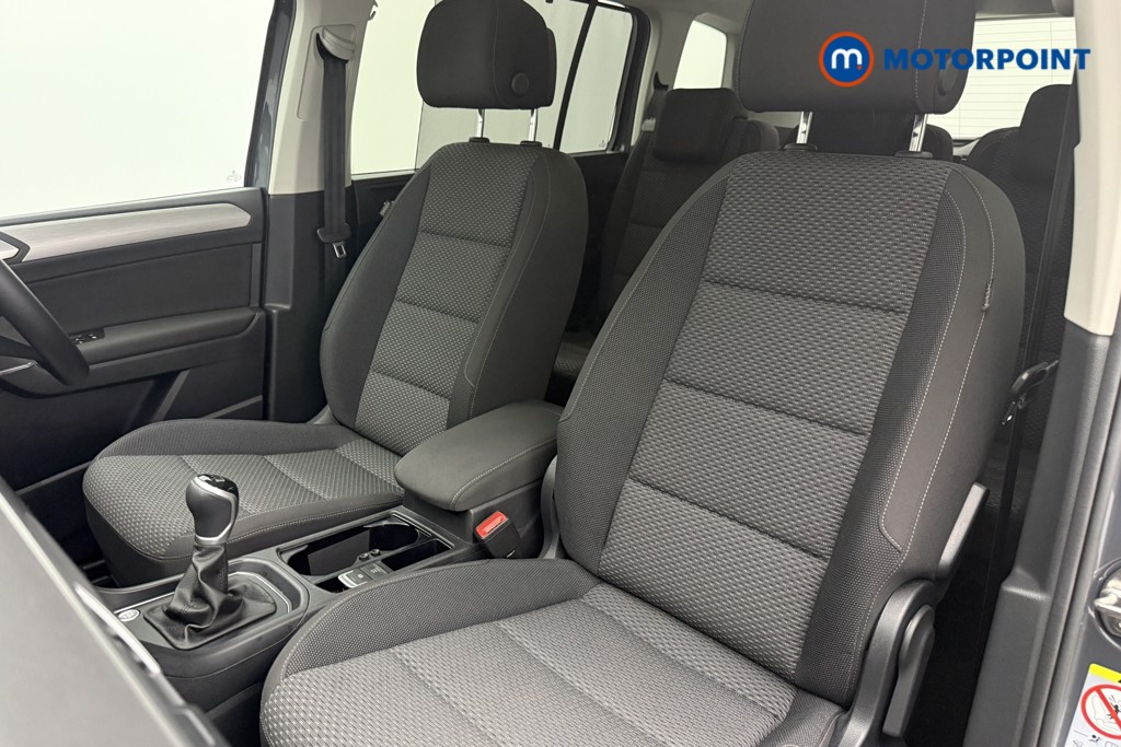 Volkswagen Touran Match Manual Petrol People Carrier - Stock Number (1666018) - 3rd supplementary image