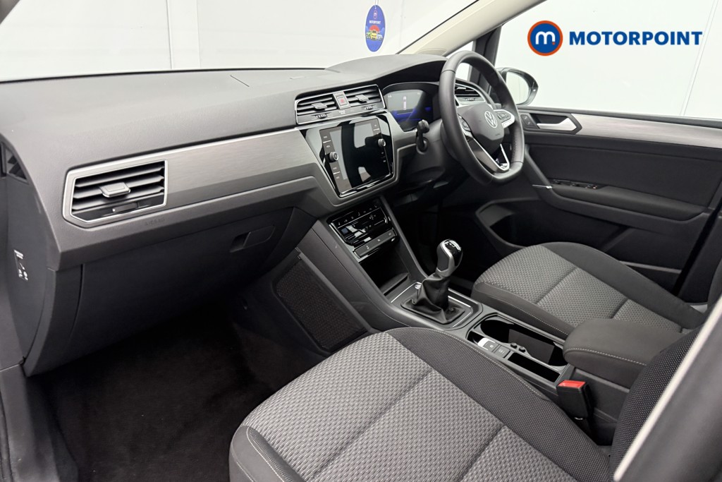 Volkswagen Touran Match Manual Petrol People Carrier - Stock Number (1666018) - 4th supplementary image