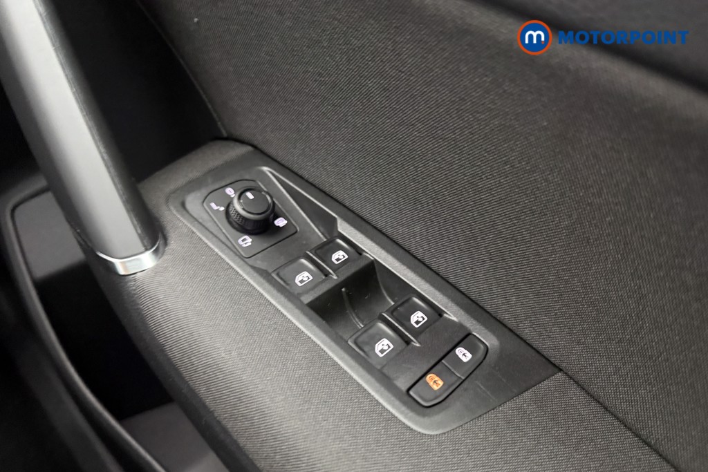 Volkswagen Touran Match Manual Petrol People Carrier - Stock Number (1666018) - 17th supplementary image