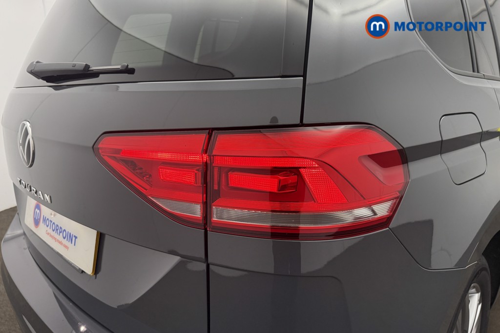 Volkswagen Touran Match Manual Petrol People Carrier - Stock Number (1666018) - 19th supplementary image