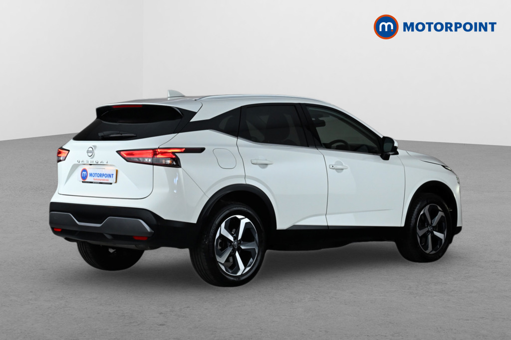 Nissan Qashqai N-Connecta Manual Petrol SUV - Stock Number (1667098) - Drivers side rear corner