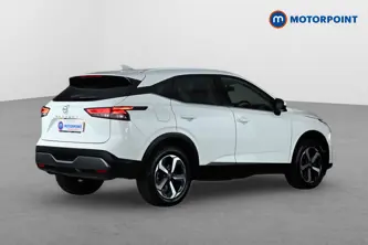 Nissan Qashqai N-Connecta Manual Petrol SUV - Stock Number (1667098) - Drivers side rear corner