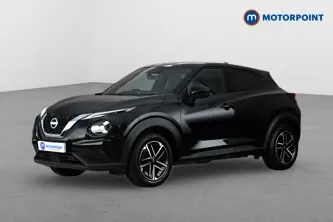 Nissan Juke N-Connecta Automatic Petrol SUV - Stock Number (1667440) - Passenger side front corner