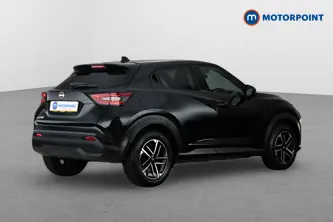 Nissan Juke N-Connecta Automatic Petrol SUV - Stock Number (1667440) - Drivers side rear corner
