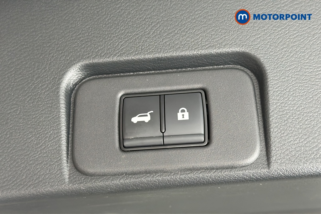 Nissan X-Trail Tekna Automatic Petrol-Electric Hybrid SUV - Stock Number (1667869) - 35th supplementary image