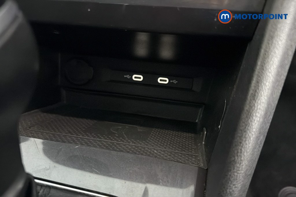 Volkswagen Tiguan Allspace Life Automatic Petrol SUV - Stock Number (1668311) - 17th supplementary image