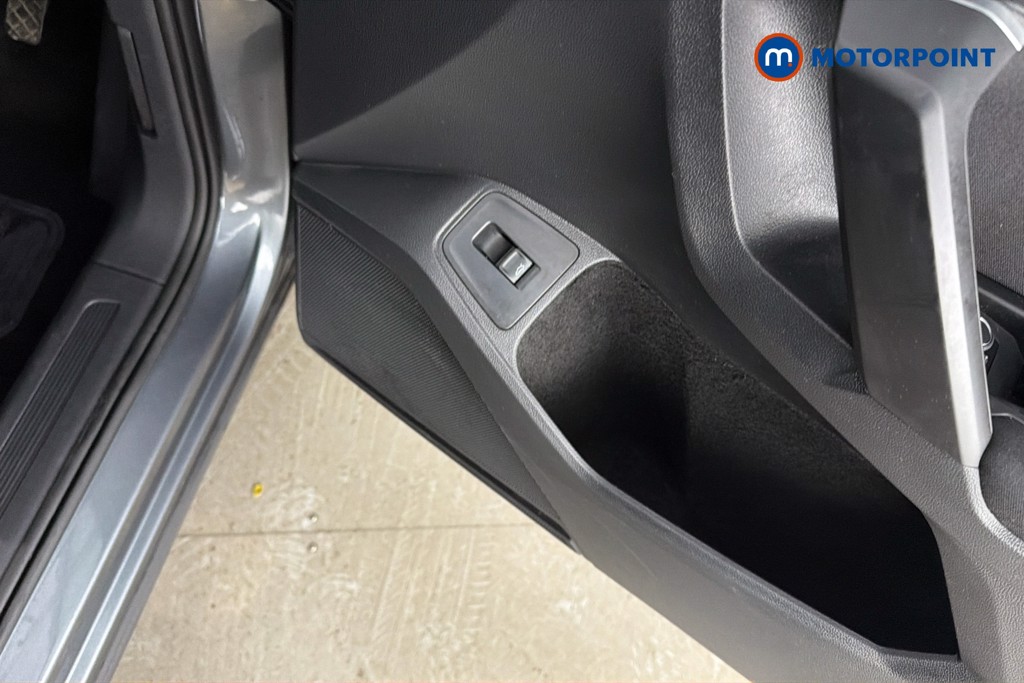 Volkswagen Tiguan Allspace Life Automatic Petrol SUV - Stock Number (1668311) - 21st supplementary image