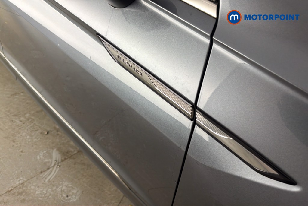 Volkswagen Tiguan Allspace Life Automatic Petrol SUV - Stock Number (1668311) - 46th supplementary image