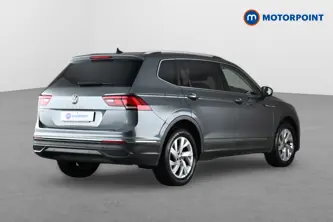 Volkswagen Tiguan Allspace Life Automatic Petrol SUV - Stock Number (1668311) - Drivers side rear corner