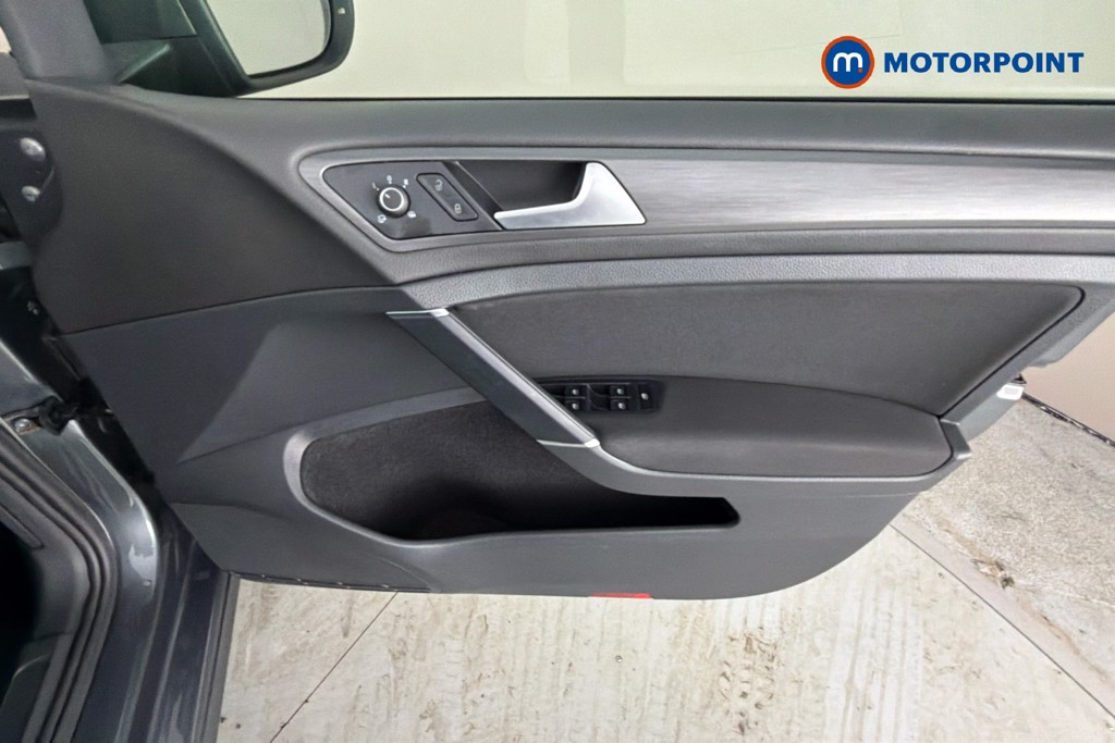 Volkswagen Golf Match Edition Manual Petrol Hatchback - Stock Number (1668376) - 19th supplementary image