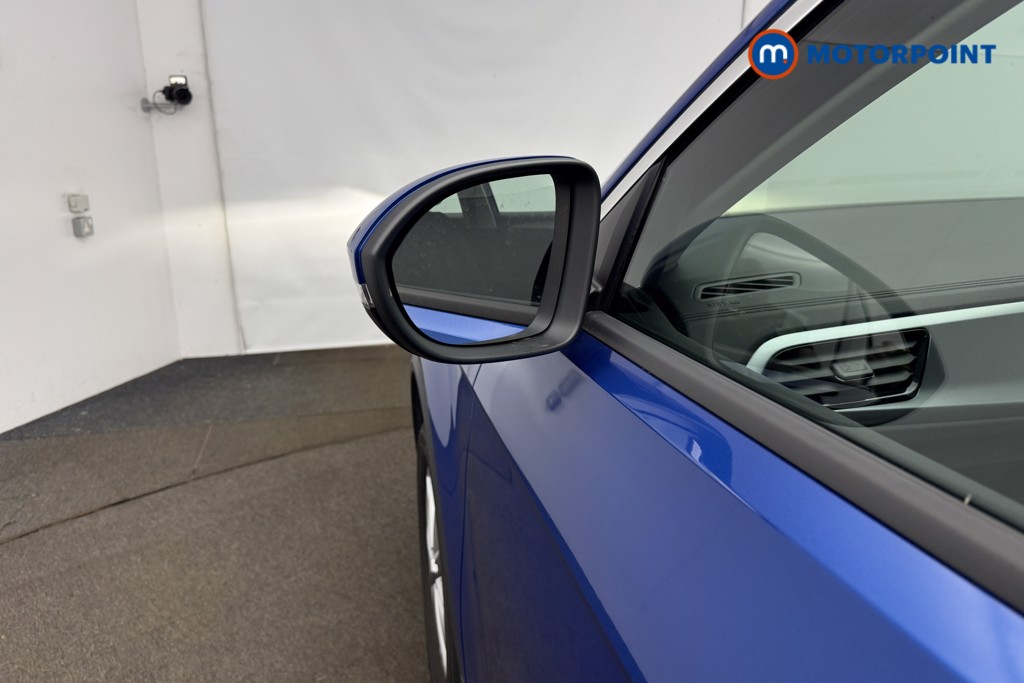 Volkswagen T-Roc Life Manual Petrol SUV - Stock Number (1669212) - 30th supplementary image