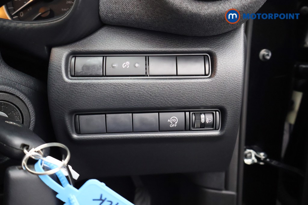 Nissan Juke Acenta Premium Manual Petrol SUV - Stock Number (1669216) - 18th supplementary image
