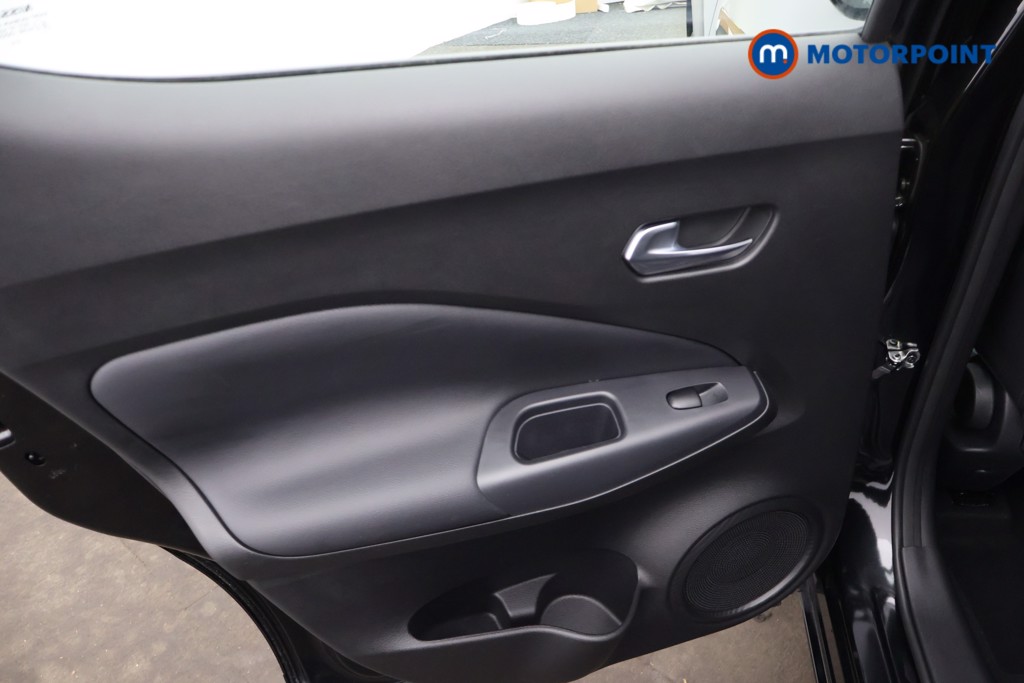 Nissan Juke Acenta Premium Manual Petrol SUV - Stock Number (1669216) - 26th supplementary image