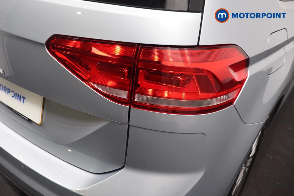 Volkswagen Touran Match Manual Petrol People Carrier - Stock Number (1669381) - 3rd supplementary image