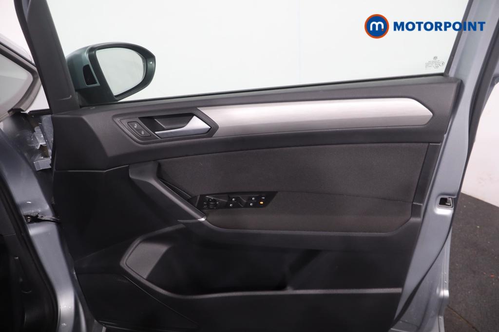 Volkswagen Touran Match Manual Petrol People Carrier - Stock Number (1669381) - 10th supplementary image
