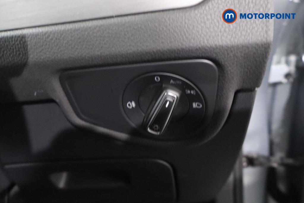Volkswagen Touran Match Manual Petrol People Carrier - Stock Number (1669381) - 14th supplementary image