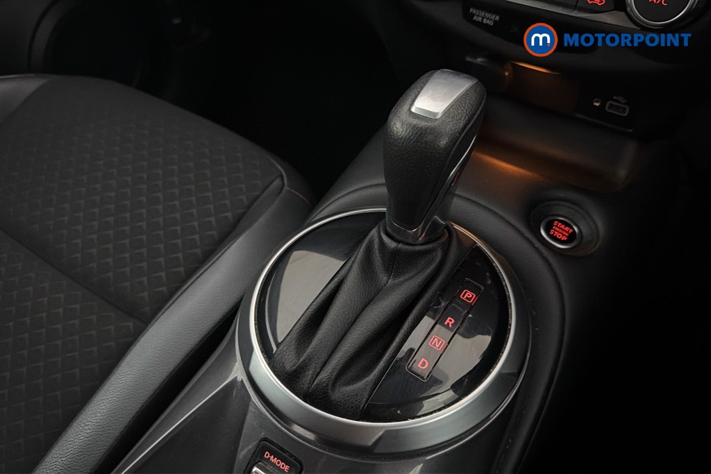 Nissan Juke N-Connecta Automatic Petrol SUV - Stock Number (1669382) - 15th supplementary image