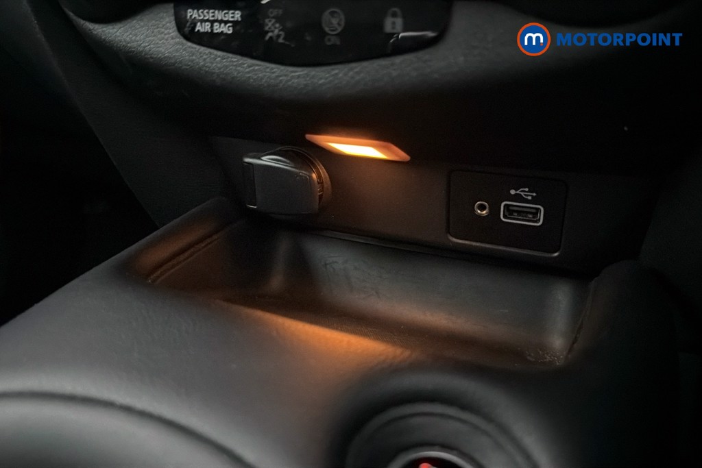 Nissan Juke N-Connecta Automatic Petrol SUV - Stock Number (1669382) - 17th supplementary image