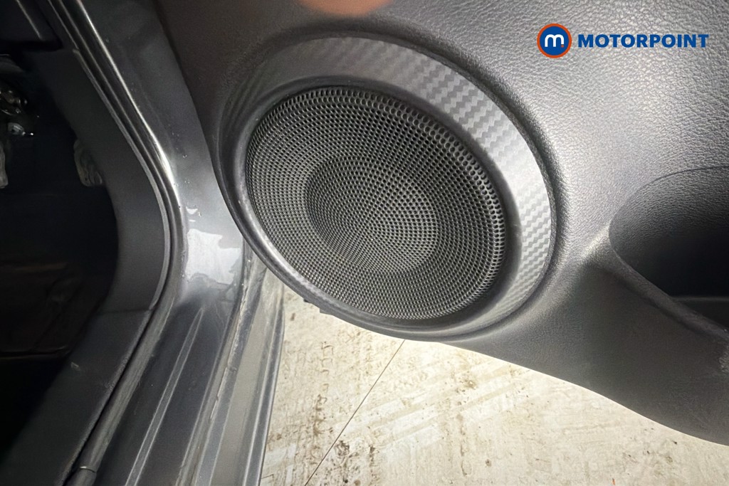 Nissan Juke N-Connecta Automatic Petrol SUV - Stock Number (1669382) - 21st supplementary image