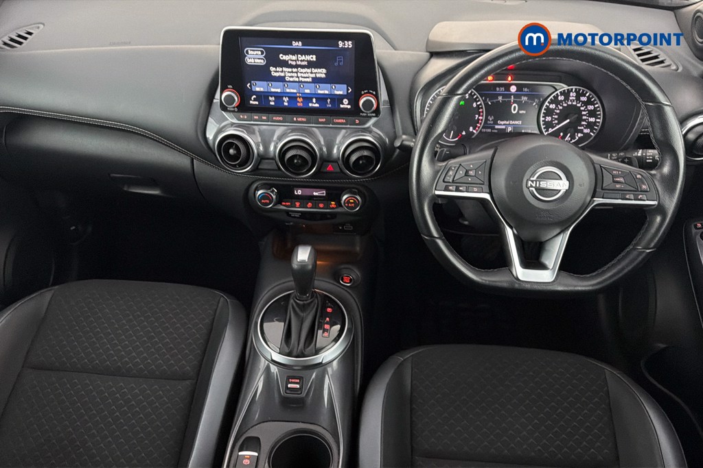 Nissan Juke N-Connecta Automatic Petrol SUV - Stock Number (1669382) - 1st supplementary image
